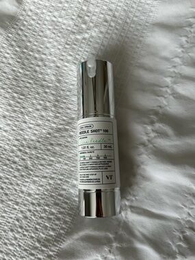 VT Cosmetics Cica Reedle 100 Serum in Silver Bottle- New without Box